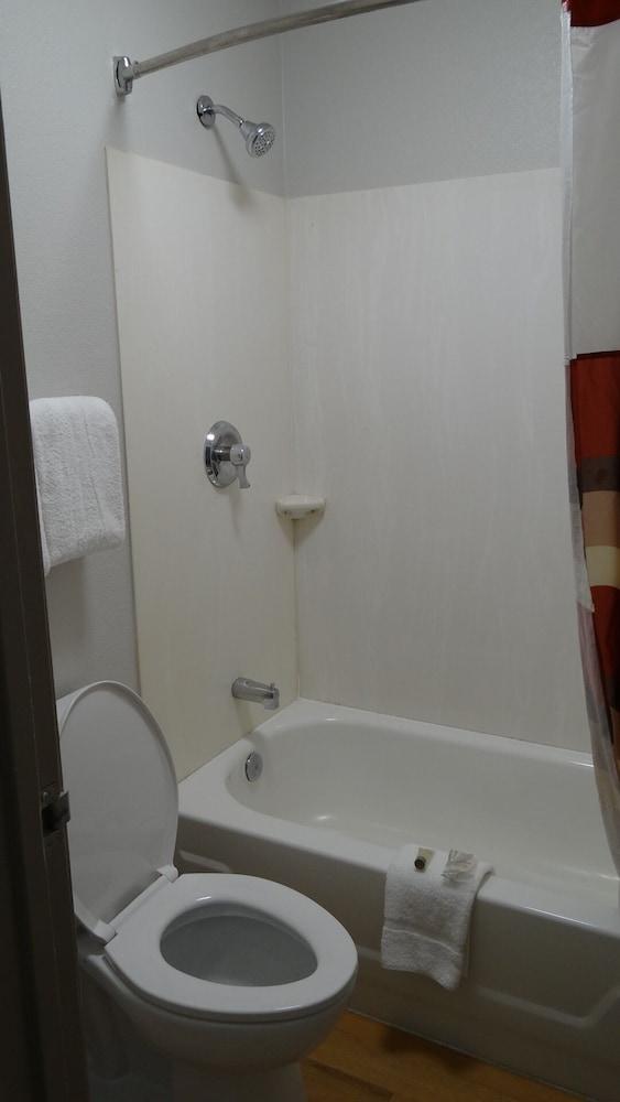 Red Roof Inn Philadelphia - Trevose Bagian luar foto