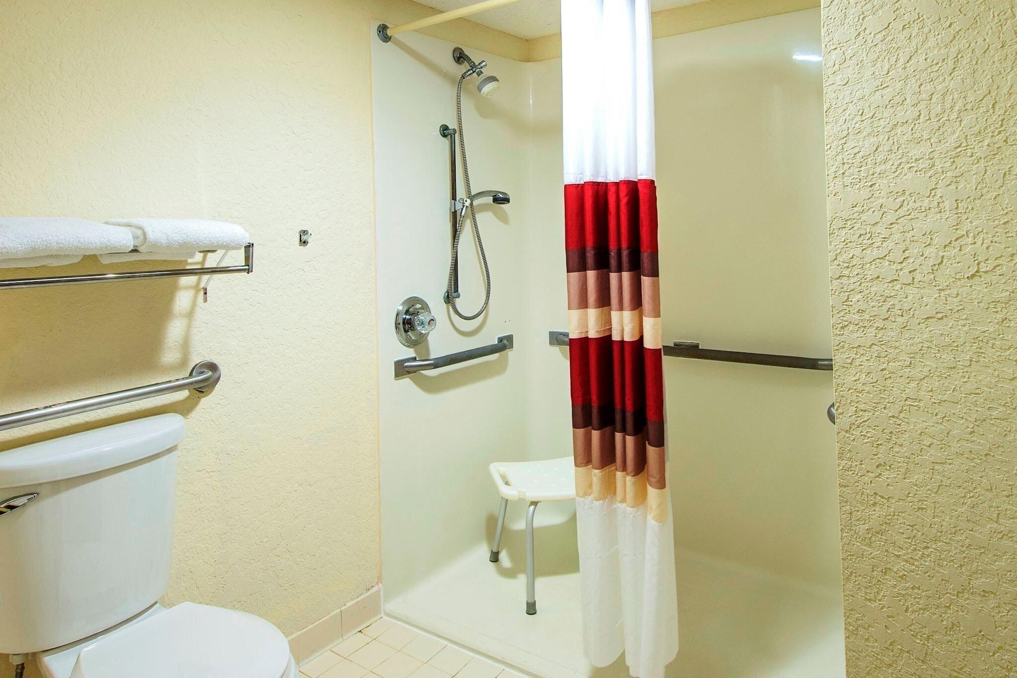 Red Roof Inn Philadelphia - Trevose Bagian luar foto